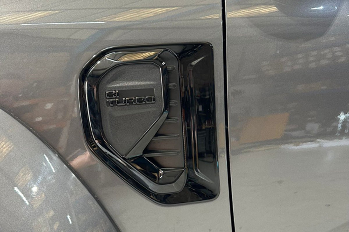 Ford Ranger 2023+ Front Wing Vent Covers - New Amarok