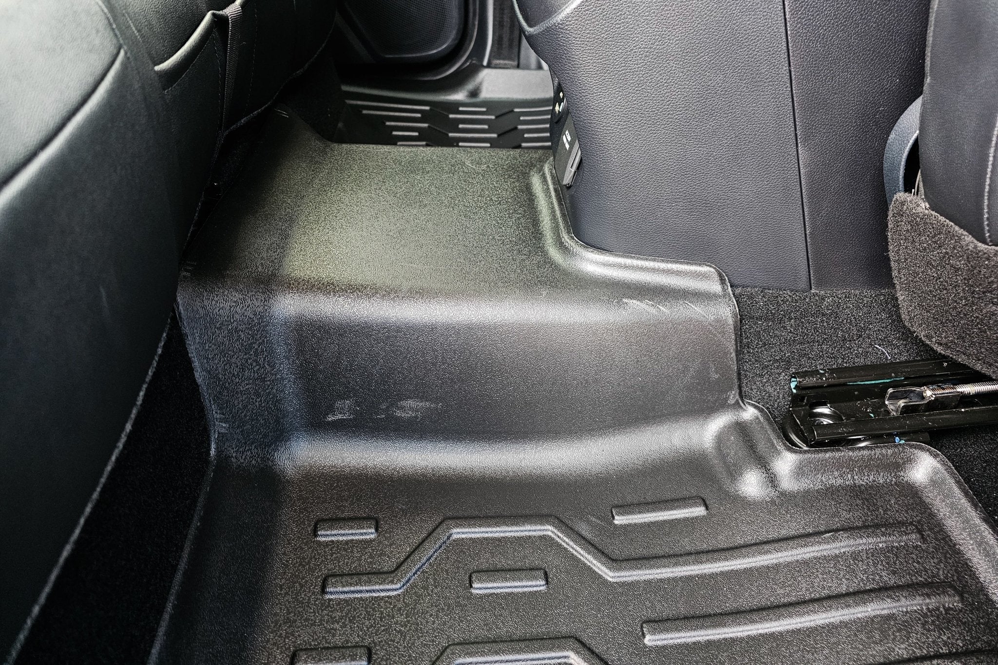 Volkswagen Amarok 2023+ Spyder Floor Mats - Full Set